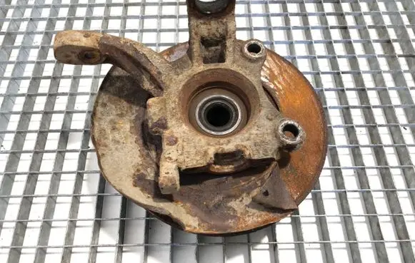 Volkswagen Transporter - Caravelle T4 Front wheel hub spindle knuckle 