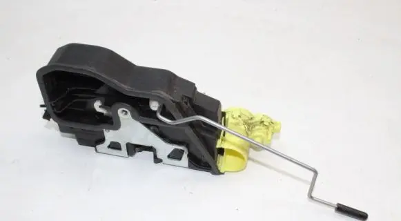 BMW X3 F25 Front door lock 7318422