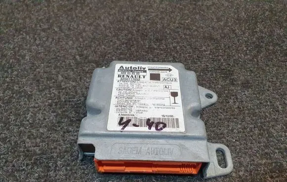 Renault Scenic I Airbag control unit/module 600639500 8200117652