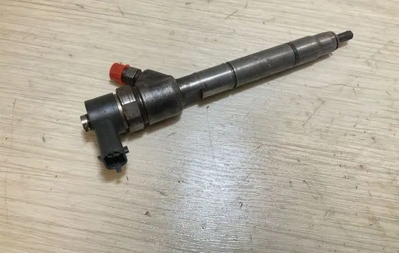 KIA Sportage Fuel injector 0445110411