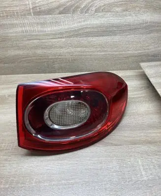 Volkswagen Tiguan Rear/tail lights 5N0945096H 5N0945258C
