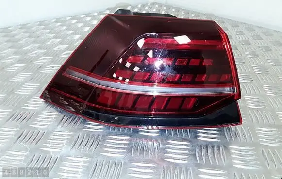 Volkswagen Golf VII Rear/tail lights 5G0945208G