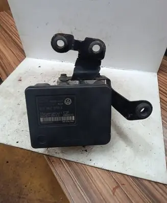 Audi A3 S3 8L ABS Pump 1C0907379E 00006065D5 10096003133