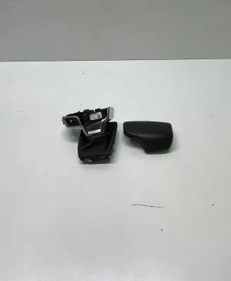 Audi A5 Gear shifter/selector 8W1713140F 4M1713139G
