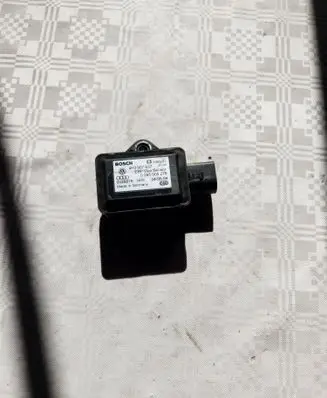 Audi A4 S4 B7 8E 8H ESP acceleration yaw rate sensor 4F0907637 0265005278 0028879