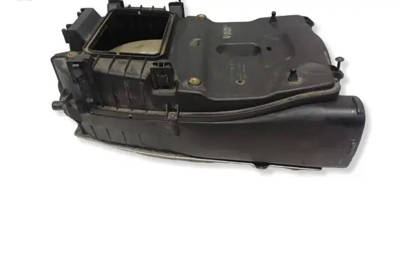 Mercedes-Benz E W212 Air filter box A6510901101
