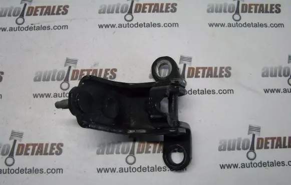 Honda CR-V Rear door lower hinge