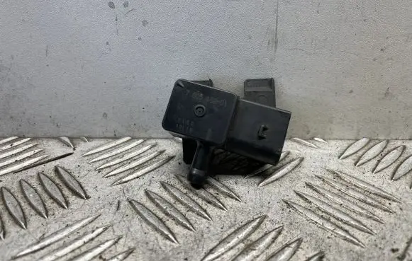 BMW 1 E81 E87 Exhaust gas pressure sensor 7805152