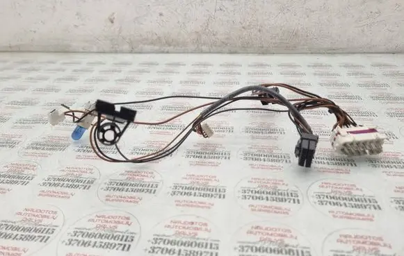 Volkswagen Touareg I Headlight/headlamp wiring loom/harness 
