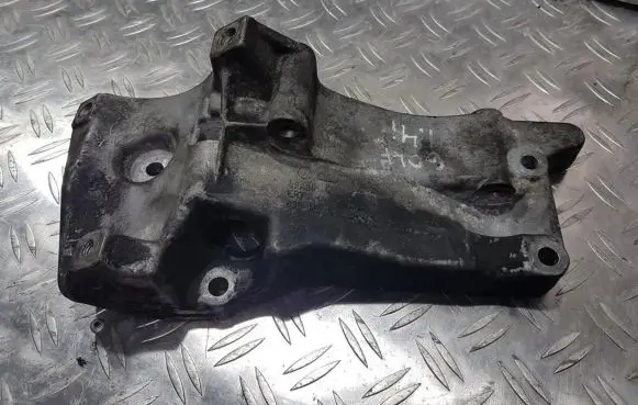 Volkswagen Golf IV Engine mounting bracket 036145169c