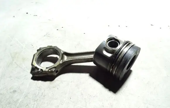 Alfa Romeo 147 Piston with connecting rod 33FB HAZ2701 BHS