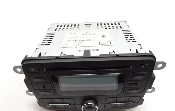 Dacia Sandero II Radio/CD/DVD/GPS head unit 281155216R 3174106660 AGC0060RF