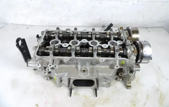 Hyundai i30 Engine head 22111-08100