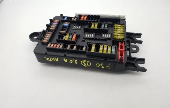 BMW 3 F30 F35 F31 Fuse box set 926111002 611492611102 9228158
