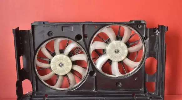 Toyota Prius (XW30) Electric radiator cooling fan 100222-1374