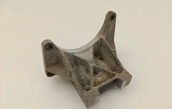 Dodge Challenger Gearbox mounting bracket A27E161224017B 5147200AD