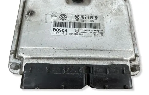 Volkswagen Polo V 6R Engine control unit/module 0281012194 1039S13127 045906019BP
