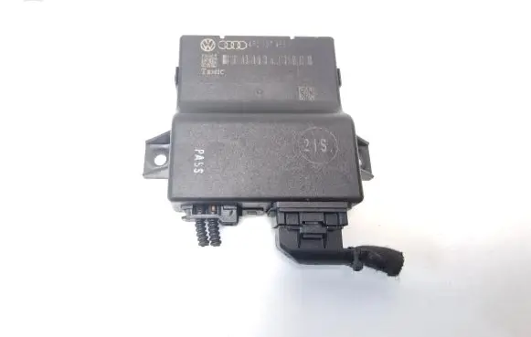 Audi Q7 4L Gateway control module 4F0907468F