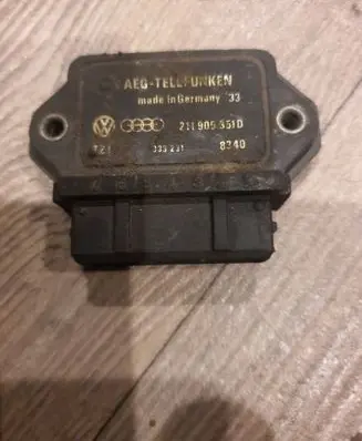 Volkswagen PASSAT B2 Ignition amplifier control unit 211905351D 333231 8340