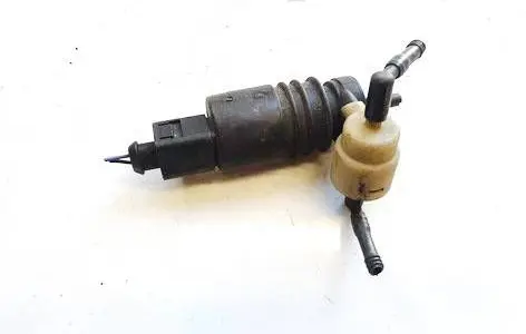 Volkswagen Golf III Windscreen/windshield washer pump 1j0973722