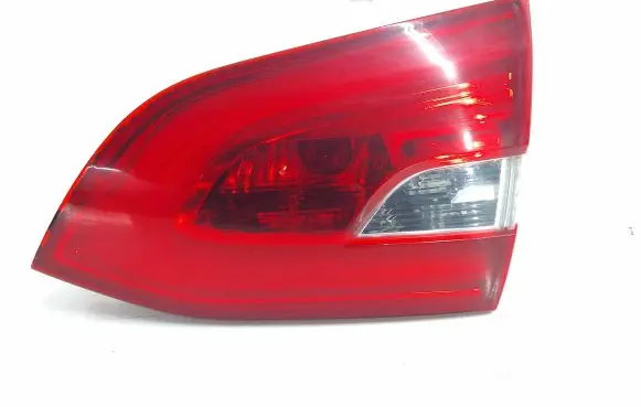 Peugeot 308 Tailgate rear/tail lights 9678094880 6619067
