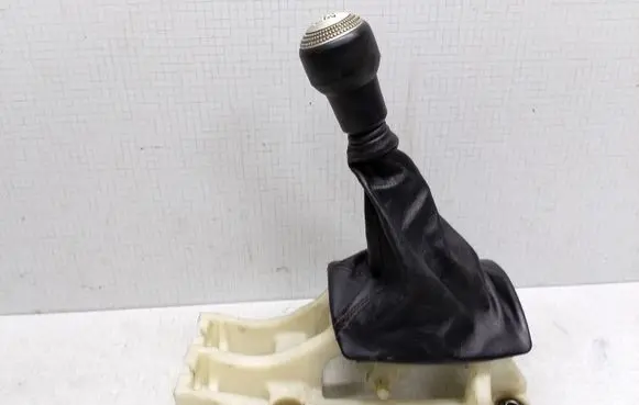 Hyundai Getz Gear shifter/selector 437301CXXX