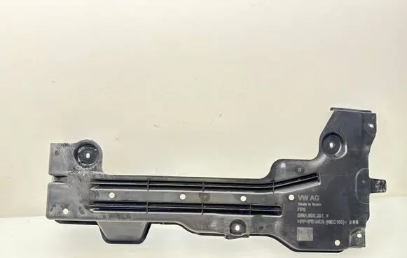 Volkswagen Golf VIII Other exterior part 5WA825281