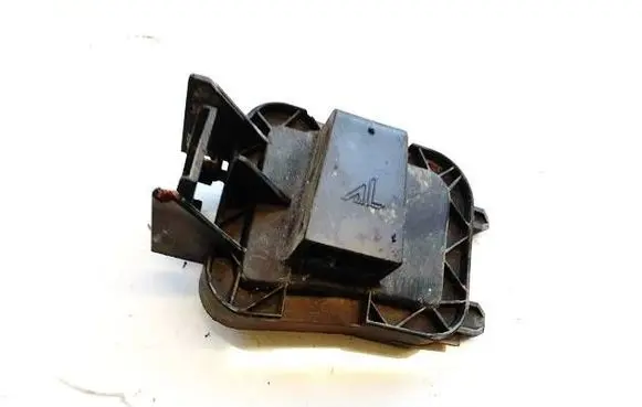Headlight/headlamp dust cover