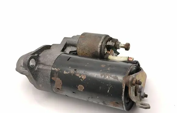 Audi A8 S8 D2 4D Starter motor 0001110100 077911026E E2050434