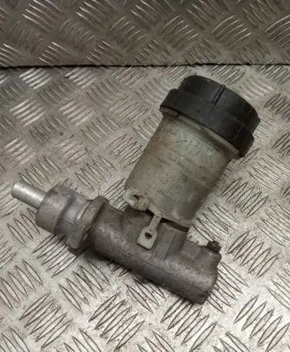 Volvo S40, V40 Master brake cylinder 310052