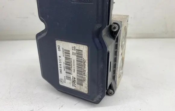 Volkswagen PASSAT CC ABS Pump 5N0614517N