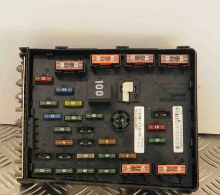 Seat Alhambra (Mk2) Fuse box set