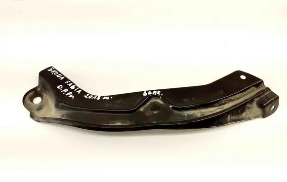 Skoda Fabia Mk3 (NJ) Headlight/headlamp mounting bracket 6V0805932
