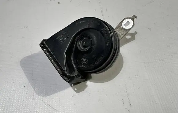 Nissan Titan Horn signal 25610EZ00A