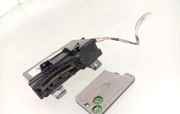 Renault Espace - Grand espace IV Ignition key card reader 8200224594