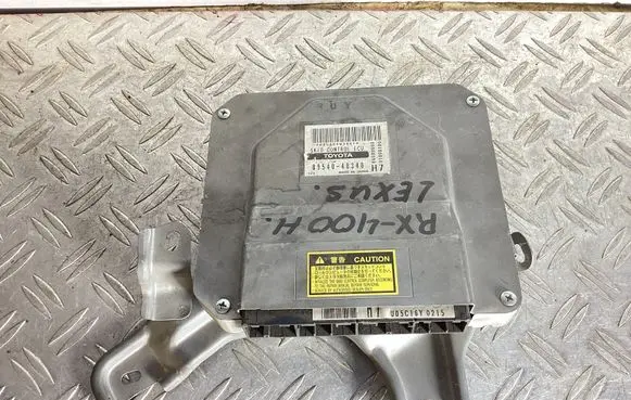 Lexus RX 330 - 350 - 400H Engine control unit/module ECU 8954048340