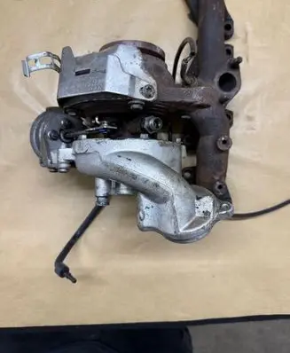 Volkswagen PASSAT B7 Turbo 03L253010F GTC154SVZ