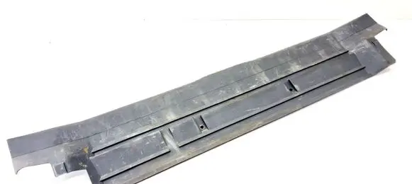 Jaguar XJ X308 Tailgate/boot lid lock trim