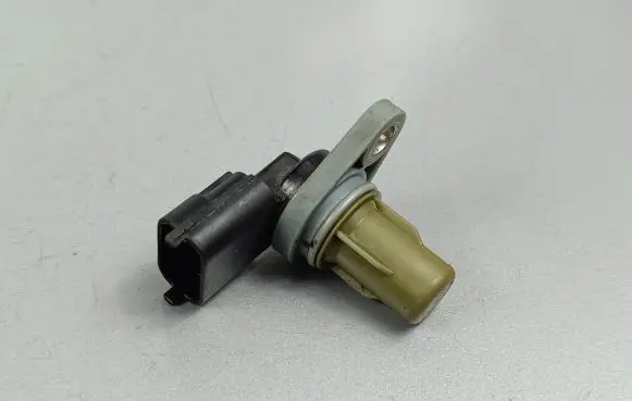 Hyundai Kona I Crankshaft speed sensor 3935003030