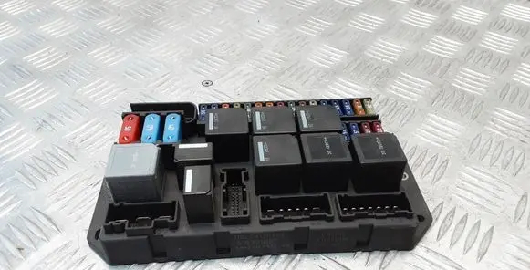 Land Rover Range Rover L322 Fuse module 519391007 110228150205