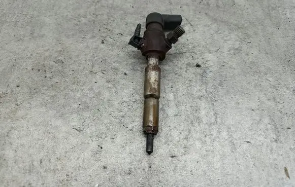Ford Mondeo MK IV Fuel injector