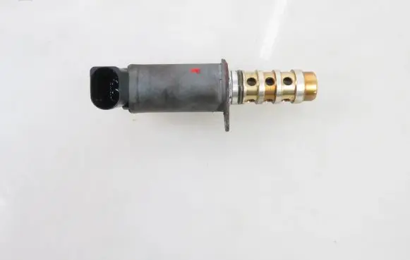 Audi A4 S4 B7 8E 8H Camshaft vanos timing valve 131504291