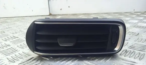 Maserati Levante Dashboard side air vent grill/cover trim 6700670600