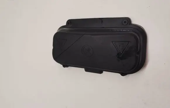 BMW 7 F01 F02 F03 F04 Fuse box cover 7555170