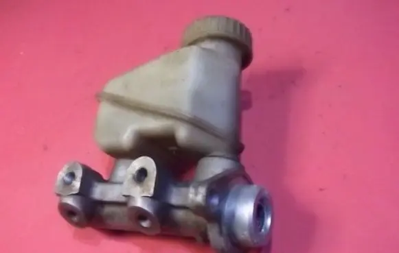 Opel Kadett E Master brake cylinder 8687FAB8