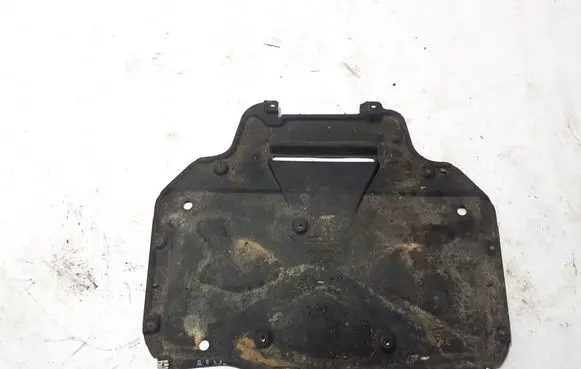 Audi Q8 Engine splash shield/under tray 4M0825236A