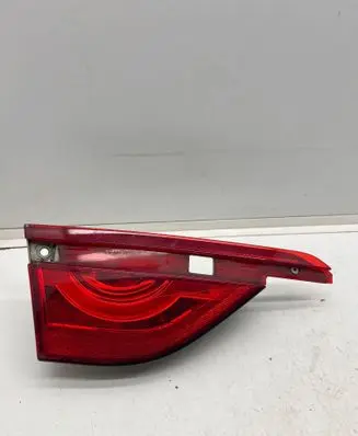 Tailgate rear/tail lights