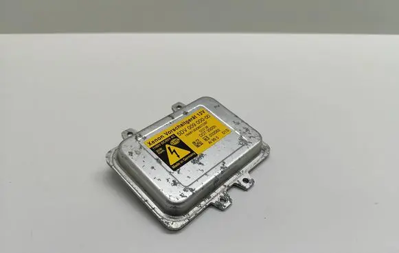 BMW 5 E60 E61 Headlight ballast module Xenon 5DV00900000 184813006072 033582