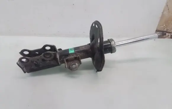 Toyota Auris 150 Front shock absorber/damper 4851002412