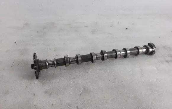 KIA Ceed Camshaft B1201615
